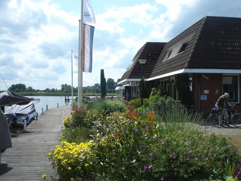 Hotel Restaurant Ie Sicht De Veenhoop Exterior photo
